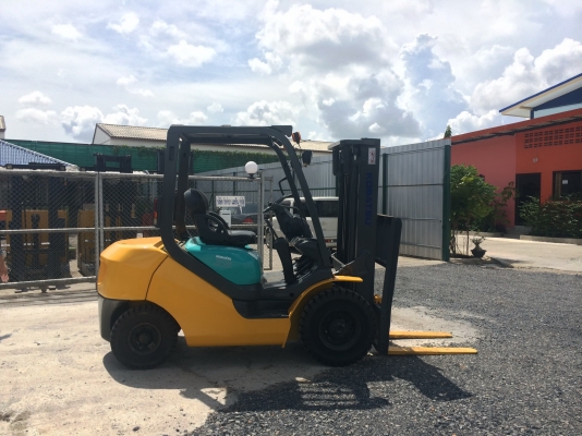 ขายโฟล์คลิฟ KOMATSU รุ่นล่าสุด "2,541 ชม." 2.5 ตัน ดีเซล4D94LE เครื่องดีเกียร์ดี สวยมากๆ 270,000 จะเด็ด 094-4267888