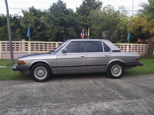 ลดราคา 110,000 บาท ขาย BMW 520i ลดราคา 110,000 บาท ขาย BMW 520i