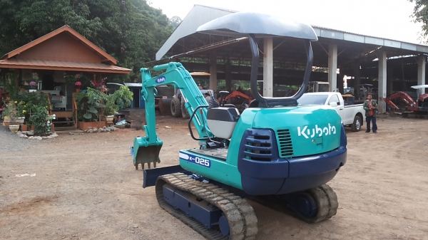 ขายรถขุด-ดัน แบ็คโฮ. KUBOTA K-025 รถเก่านอก สภาพพร้อมใช้ มีเอกสารแจ้งจำหน่าย
