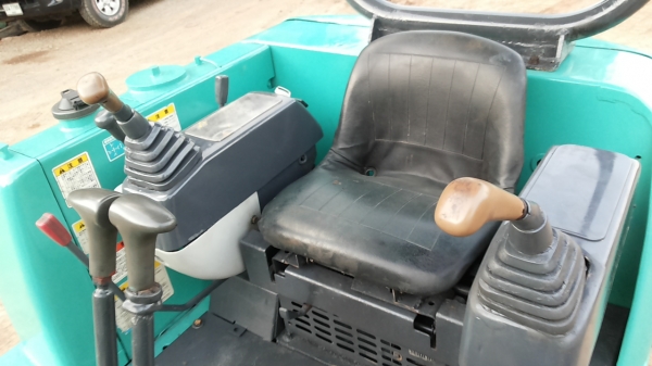 ขายรถขุด-ดัน แบ็คโฮ. KUBOTA K-025 รถเก่านอก สภาพพร้อมใช้ มีเอกสารแจ้งจำหน่าย