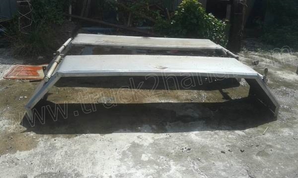 บังโคลนสเตนเลสรถบรรทุก 10 ล้อแบบตรง 4 ชุด