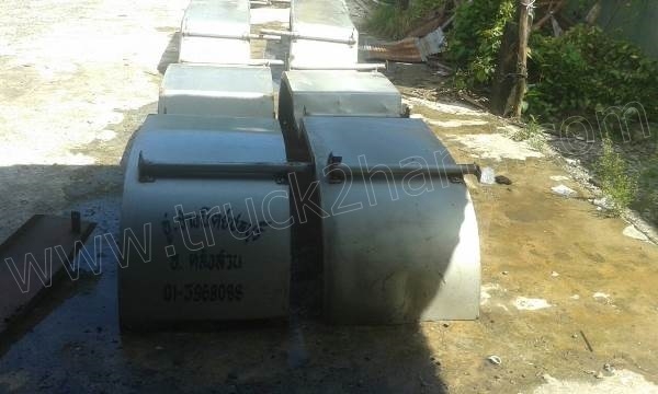 บังโคลนสเตนเลสรถบรรทุก 10 ล้อแบบโค้งมี 10 ชุด บังโคลนสเตนเลสรถบรรทุก 10 ล้อแบบโค้งมี 10 ชุด