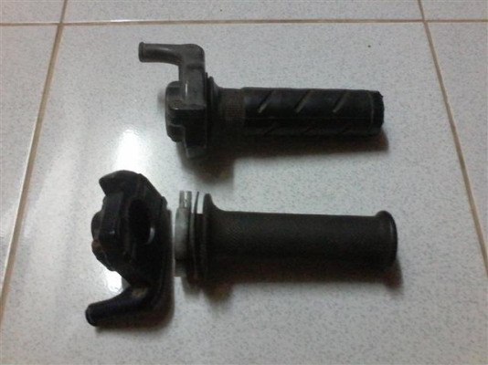 ขายอะไหล่คาจิว่าสเตลล่า115 มือสองสินค้ายังไม่รวมค่าจัดส่ง สนใจติดต่อ (กบรถเก่าแพร่)