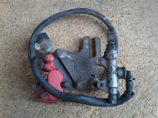 ขายอะไหล่คาจิว่าสเตลล่า115 มือสองสินค้ายังไม่รวมค่าจัดส่ง สนใจติดต่อ (กบรถเก่าแพร่)