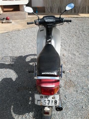 ขายดรีมเอ็กเซสทะเบียนเต็มพร้อมโอนรถปี 38 เครื่องดีพร้อมใช้ ขาย 8900 บาท สนใจติดต่อ (กบรถเก่าแพร่)