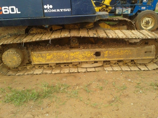 ขายแบคโคPC60-6L เครื่องเดิม เครื่องดี ปั้มแรง ทำงานเร็ว ไม่โหลด บูมอาร์มดี โซ่ดี ตัวเดินใหญ่ พร้อมใช้งาน สนใจโทร090-8588220คุณนะ ID:narong498 หรือwww.truck.in.th/498