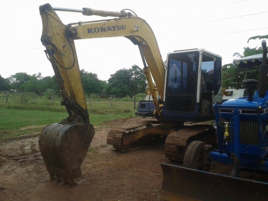 ขายแบคโคPC60-6L เครื่องเดิม เครื่องดี ปั้มแรง ทำงานเร็ว ไม่โหลด บูมอาร์มดี โซ่ดี ตัวเดินใหญ่ พร้อมใช้งาน สนใจโทร090-8588220คุณนะ ID:narong498 หรือwww.truck.in.th/498