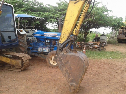 ขายแบคโคPC60-6L เครื่องเดิม เครื่องดี ปั้มแรง ทำงานเร็ว ไม่โหลด บูมอาร์มดี โซ่ดี ตัวเดินใหญ่ พร้อมใช้งาน สนใจโทร090-8588220คุณนะ ID:narong498 หรือwww.truck.in.th/498