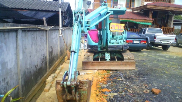 รถขุด KOMATSU PC50 UU-2 มีใบดันหน้า ลดราคาเหลือ 190,000 บาท. รถขุด KOMATSU PC50 UU-2 มีใบดันหน้า ลดราคาเหลือ 190,000 บาท.