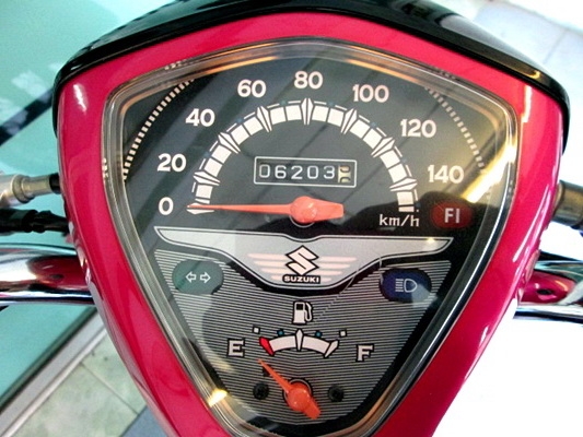 LET'S สีชมพูดำ รถเดือน ธันวาคม.ปี 56 ไมล์ 6203 โล รุ่นใหม่หัวฉีด ของแถม 2 รายการ 19900