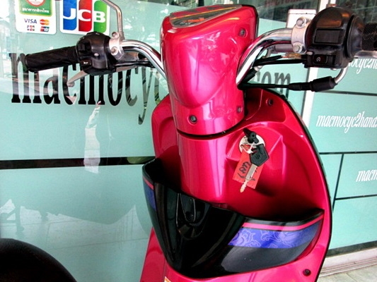 LET'S สีชมพูดำ รถเดือน ธันวาคม.ปี 56 ไมล์ 6203 โล รุ่นใหม่หัวฉีด ของแถม 2 รายการ 19900