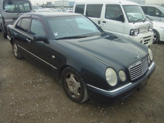 หัวตัด MERCEDES BENZ E-CLASS E320 ติดหลังคาซันรูฟ พร้อมประตู 4 บาน เกียร์ AT ขาดแค่ท้าย นำเข้าจากประเทศญี่ปุ่น หัวตัด MERCEDES BENZ E-CLASS E320 ติดหลังคาซันรูฟ พร้อมประตู 4 บาน เกียร์ AT ขาดแค่ท้าย นำเข้าจากประเทศญี่ปุ่น