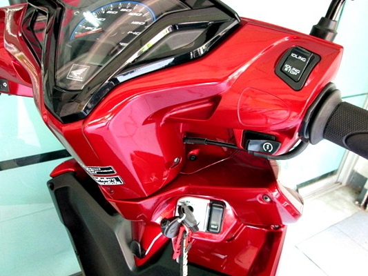 click 125 i ตัวท๊อป id ling stop ล้อแมกซ์ สีแดง รถเดือนธันวาคม ปี 56 ไมล์ 2 พันโล แถม 3 รายการ 40900 click 125 i ตัวท๊อป id ling stop ล้อแมกซ์ สีแดง รถเดือนธันวาคม ปี 56 ไมล์ 2 พันโล แถม 3 รายการ 40900