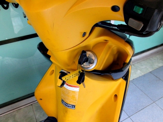 mio125 gt สีดำเหลืองตัวท๊อป ล้อแมกซ์เดิมจากศูนย์ รถเดือน พฤษภาคม ปี 54 ไมล์ 1หมื่นโล รถบ้านฝากขาย 17900 mio125 gt สีดำเหลืองตัวท๊อป ล้อแมกซ์เดิมจากศูนย์ รถเดือน พฤษภาคม ปี 54 ไมล์ 1หมื่นโล รถบ้านฝากขาย 17900