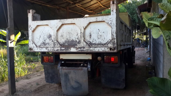 ขายดั้มISUZU DECA เครื่อง195แรง พ.เพาเวอร์ เบรกทิฟฟี่ แอร์เย็น ภายในสวย สภาพพร้อมใช้งาน เอกสารพร้อมโอน สนใจโทร090-8588220คุณนะ ID:narong498 หรือwww.truck.in.th/498 จัดไฟแนนซ์ได้ เงื่อนไขง่ายๆวันเดียวรับรถ