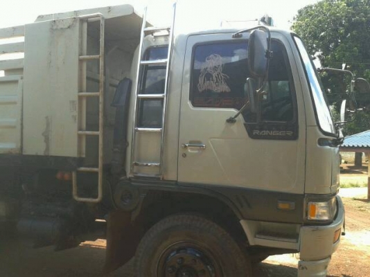 ขายดั้ม2เพลาHINO เครื่องHO7D 195แรง พ.เพาเวอร์ เบรกทิฟฟี่ แอร์เย็น ภายในสวย สภาพพร้อมใช้งาน เอกสารพร้อมโอน สนใจโทร090-8588220คุณนะ ID:narong498 หรือwww.truck.in.th/498 จัดไฟแนนซ์ได้ เงื่อนไขง่ายๆวันเดียวรับรถ