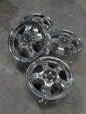 ขอบ 17  ขนาด 5 รู 100 และ 114  ได้ 2 ขนาด ( 17X 7 JJ.)  ชุด 4 ใบ TEL.081-427-3941