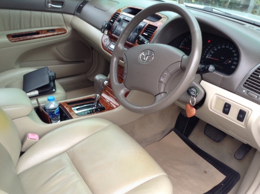 ขายTOYOTA CAMRY2.0Gเกียร์ATเบาะไฟฟ้าแอร์หน้าหลังไฟฟ้ามือเดียวใช้งานน้อย