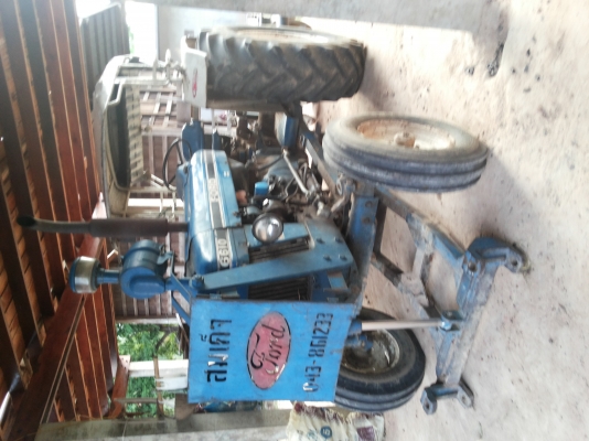 ต้องการขาย รถไถ FORD 6610