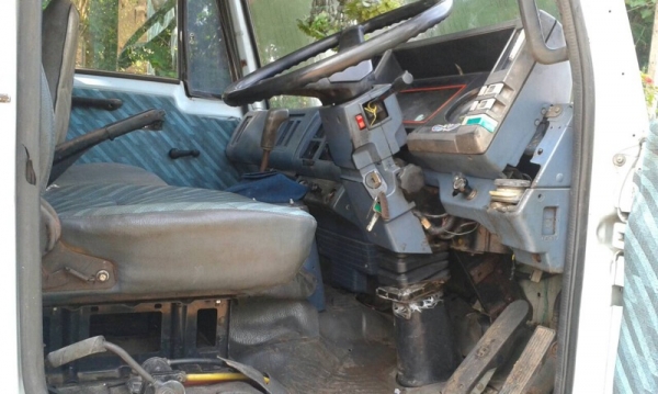 รถอีซูซุ 10 ล้อ หัวลาก FVZ  175 แรงม้า.  ( ขายแม่ , ลูก )  สนใจติดต่อ 081 - 6079515