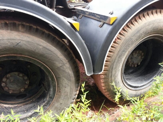 รถอีซูซุ 10 ล้อ หัวลาก FVZ  175 แรงม้า.  ( ขายแม่ , ลูก )  สนใจติดต่อ 081 - 6079515