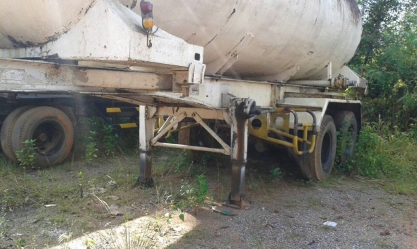 รถอีซูซุ 10 ล้อ หัวลาก FVZ  175 แรงม้า.  ( ขายแม่ , ลูก )  สนใจติดต่อ 081 - 6079515