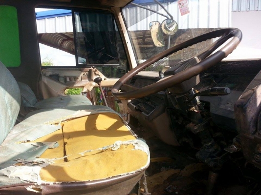 ขายเทรลเลอร์MITSUBISHI เครื่อง170แรง เครื่องดี คัชซีสวย สภาพพร้อมใช้งาน เอกสารพร้อมโอน สนใจโทร090-8588220คุณนะ ID:narong498 หรือwww.truck.in.th/498 จัดไฟแนนซ์ได้ เงื่อนไขง่ายๆวันเดียวรับรถ