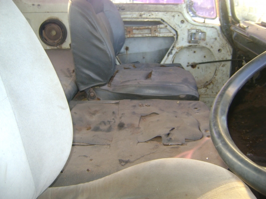 KT925  หัวแชสชี เครื่องEH 700  168 แรง  ราคา  300,000 บาท