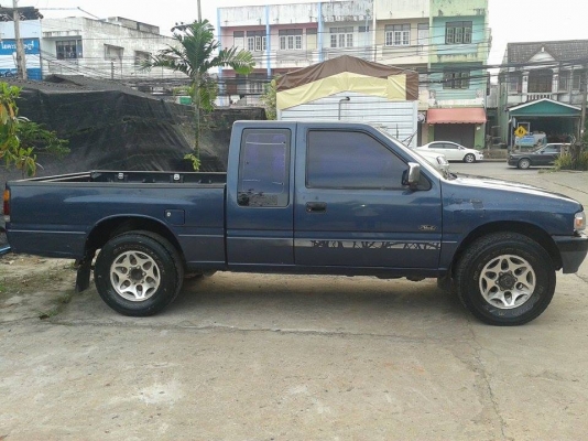 ขายอีซูซูมังกรทอง2.5โฟร์วิล4*4ปี96เครื่องดีคันซีสวยไม่ผุเกียร์โฟร์เข้าดี