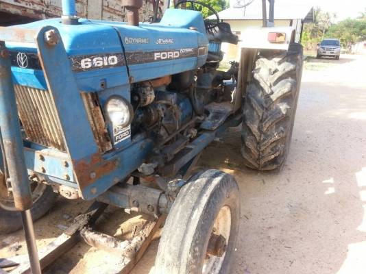 ขายรถไถ ford รุ่น 5000