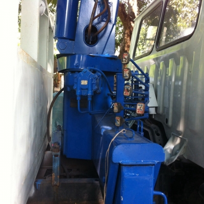 ขาย 6 ล้อ ยาว 7.20 เมตร เครน TADANO. 4.5 ตัว 3 ชัก 4 ปลอก ท้องวี  สวยพร้อมใช้ ราคา 750,000