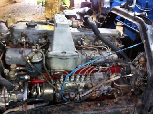 ขาย 6 ล้อ ยาว 7.20 เมตร เครน TADANO. 4.5 ตัว 3 ชัก 4 ปลอก ท้องวี  สวยพร้อมใช้ ราคา 750,000