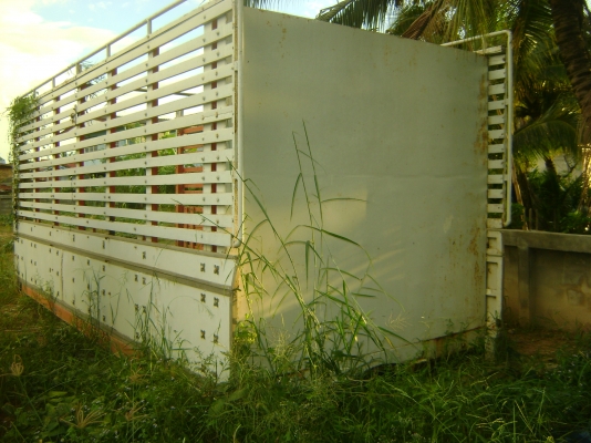 กระบะไม้  ถอดจาก สิบล้อ  ตามภาพ  ราคา 45,000 บาทพร้อมติดตั้ง