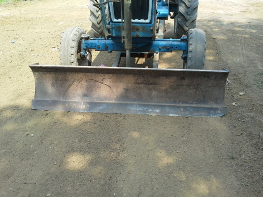 ขายใบดันหน้า โทร 081-2805754 ขายใบดันหน้า โทร 081-2805754