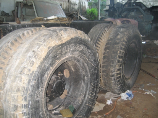 F18  เพลาดียว เครื่อง HO7D   195แรง(ไม่มีทะเบียน)  ราคา 300,000 บาท