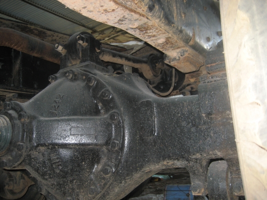 F18  เพลาดียว เครื่อง HO7D   195แรง(ไม่มีทะเบียน)  ราคา 300,000 บาท