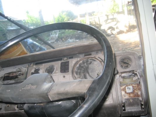 F18  เพลาดียว เครื่อง HO7D   195แรง(ไม่มีทะเบียน)  ราคา 300,000 บาท