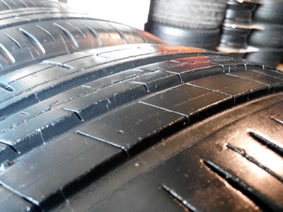 ยาง Michelin 195/55/15 ปี13กับ11 อย่างละ2เส้น