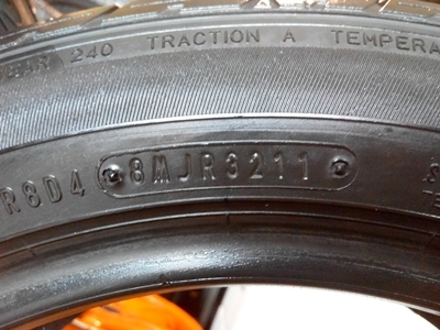 ยาง Dunlop 185/55/15 ปี11