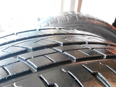 ยางจีน 225/45/17 ปี13