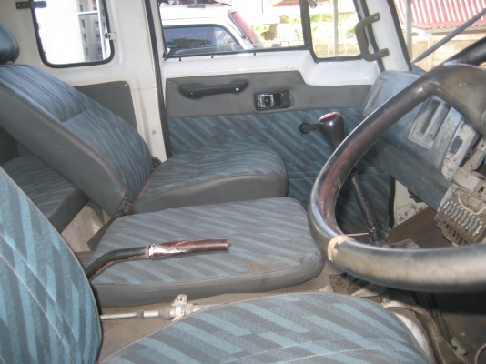 อีชูชุ 2เพลา เครื่องฮีโน่ 195 แรง  พร้อมหางรถเกี่ยว ราคา 760,000 บาท