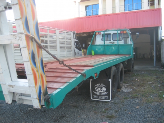 อีชูชุ 2เพลา เครื่องฮีโน่ 195 แรง  พร้อมหางรถเกี่ยว ราคา 760,000 บาท