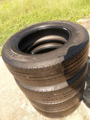 ขาย ยางรถกระบะ บริดสโตนBridgestoneขนาด215/65ขอบ16นิ้ว เส้นละ400บาท(4 เส้น=1500บ) T.092-9351644 ขาย ยางรถกระบะ บริดสโตนBridgestoneขนาด215/65ขอบ16นิ้ว เส้นละ400บาท(4 เส้น=1500บ) T.092-9351644