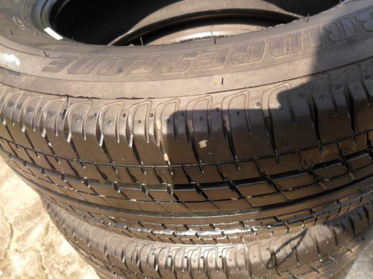ขาย ยาง บริดสโตน Bridgestoneขนาด175/65ขอบ15นิ้ว ปี12 เส้นละ490บาท(4เส้น=1900บ)ดอกหนาๆT.092-9351644