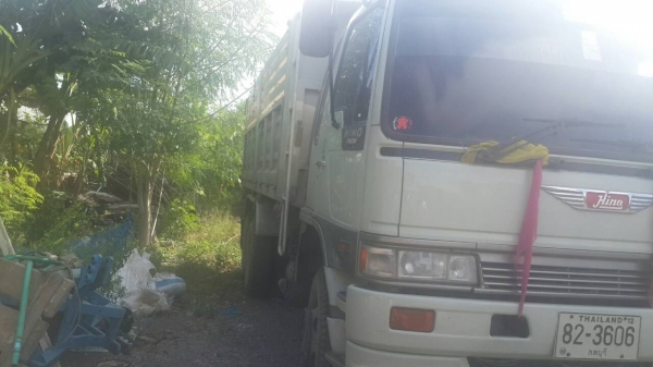 ขาย HINO 3M เครื่อง 240 แรง 2 เพลา ดั๊ม กระบะเหล็ก