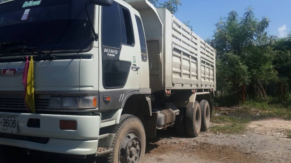 ขาย HINO 3M เครื่อง 240 แรง 2 เพลา ดั๊ม กระบะเหล็ก