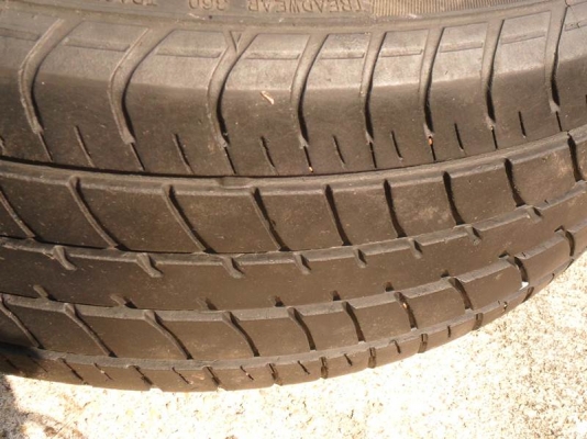 ขาย ยาง ดันล็อป Dunlopขนาด185/60ขอบ15นิ้ว ปี11 เส้นละ390บาท(3เส้น=1100บ)T.092-9351644