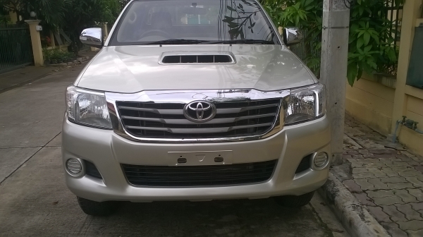 VIGO CHAMP 2.5 VN TURBO 2013 วิ่งหมื่นโลแท้ตัวสูงถูก