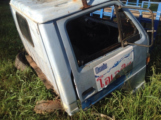 19,000หัวเก๋งNKRสภาพตามรูป พื้นผุ หัวโทรมต้องทำสีครับหัวเก๋งยกลงแล้วครับ