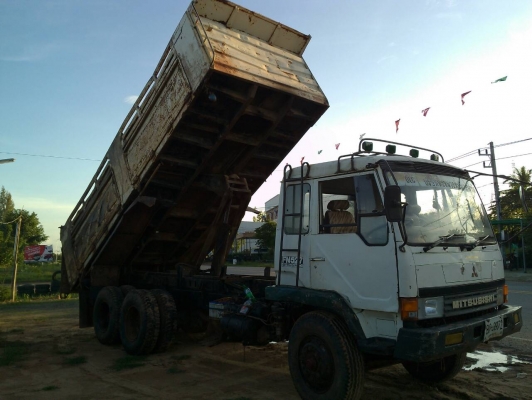 ขายด่วนไอ้หลงธรรมดาวางเครื่องโบสองเพลาดั้ม จัดแนนท์ได้สูง ราคาไม่แพงโทร0843923995